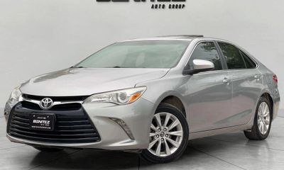 2016 Toyota Camry XLE