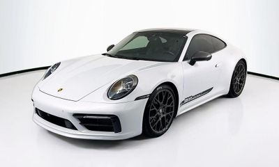 2024 Porsche 911 Carrera T 4