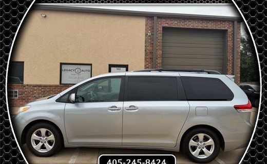 2013 Toyota Sienna LE
