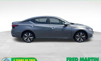 2021 Nissan Altima SV