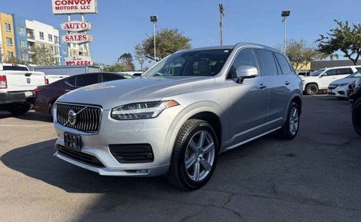 2022 Volvo XC90 Momentum Excl S60
