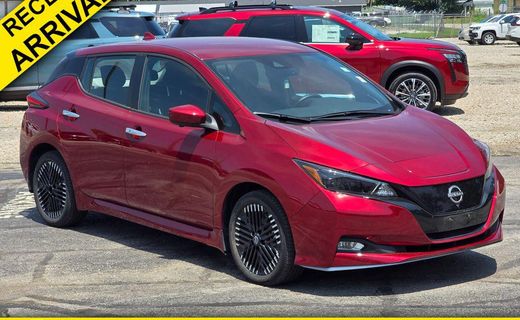 2025 Nissan Leaf SV