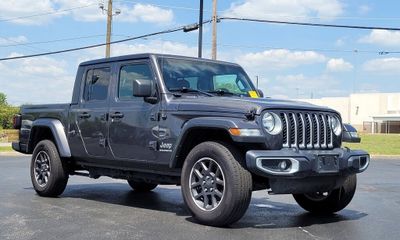 2023 Jeep Gladiator Overland