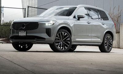 2026 Volvo XC90 Ultra Bright