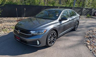 2023 Volkswagen Jetta Sport