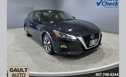 2022 Nissan Altima SV