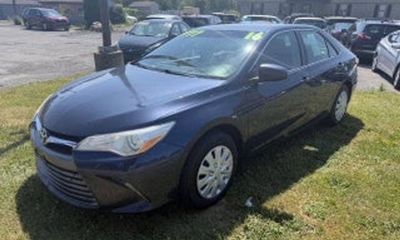 2016 Toyota Camry LE