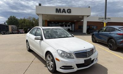 2013 Mercedes-Benz C-Class C300