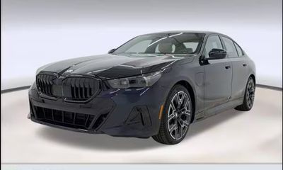 2027 BMW 550E xDrive