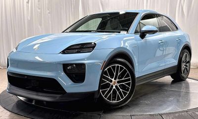 2025 Porsche Macan Electric