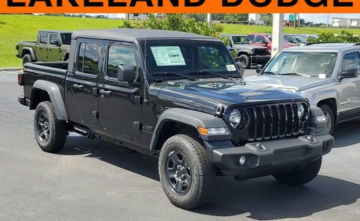 2022 Jeep Gladiator Sport