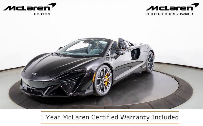 2025 McLaren Artura — a typically priced live listing