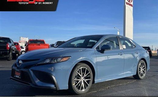 2024 Toyota Camry SE