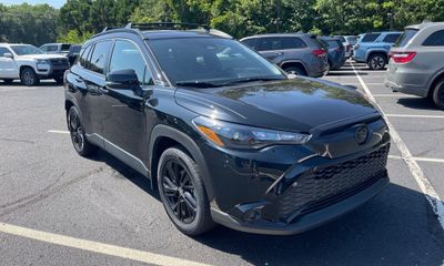 2025 Toyota Corolla Cross LE XLE S