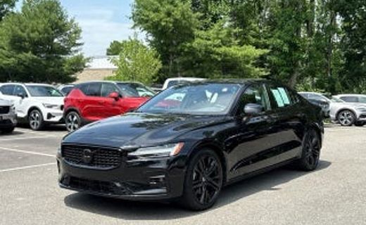 2024 Volvo S60 Plus Black Edition