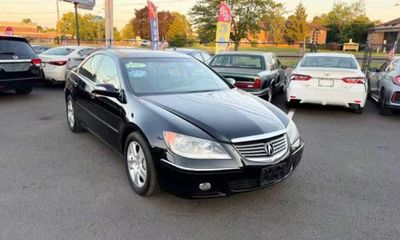 2005 Acura RL 35