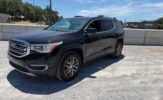 2017 GMC Acadia SLT 1