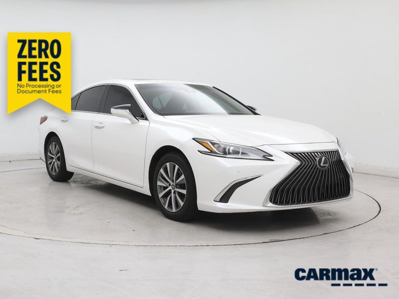 2019 Lexus ES — a typically priced live listing