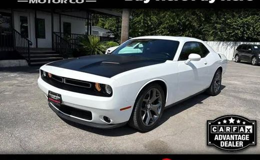 2015 Dodge Challenger SXT Plus
