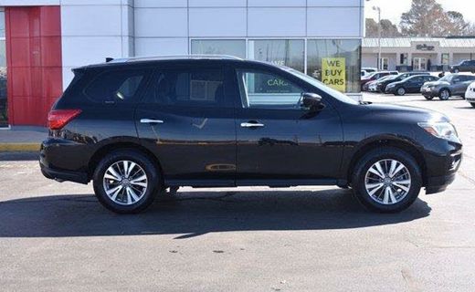 2020 Nissan Pathfinder SL