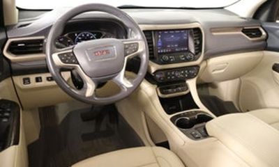 2022 GMC Acadia Denali