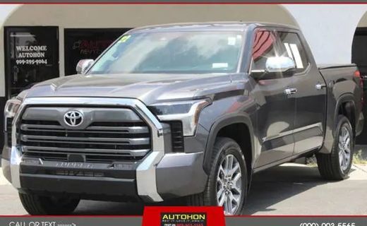 2022 Toyota Tundra SR5