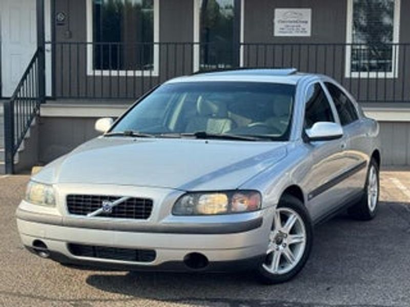 2002 Volvo S60 — a typically priced live listing