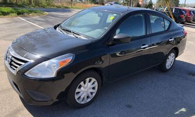 2016 Nissan Versa SV