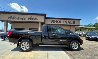2012 Nissan Titan SV