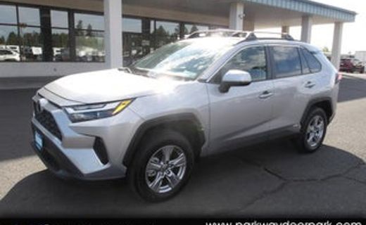 2025 Toyota RAV4 LE