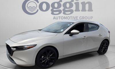 2024 Mazda MAZDA3 Premium Package