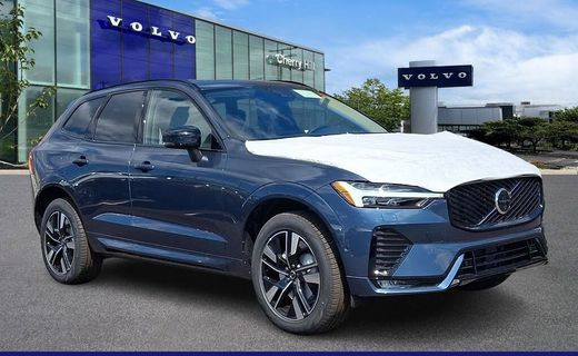 2026 Volvo XC60 Plus Dark