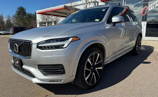 2020 Volvo XC90 Momentum