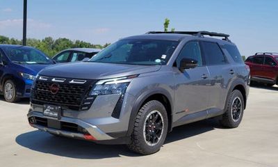 2026 Nissan Pathfinder SV