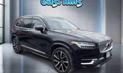 2023 Volvo XC90 Plus Bright