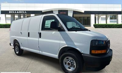2026 GMC Savana 2500