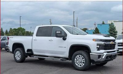 2024 Chevrolet Silverado HD LT