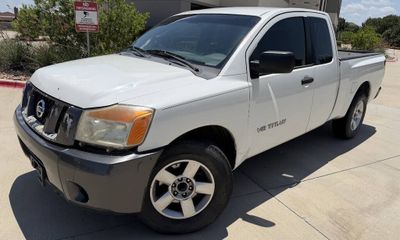2008 Nissan Titan LE
