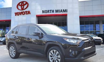 2020 Toyota RAV4 XLE Premium