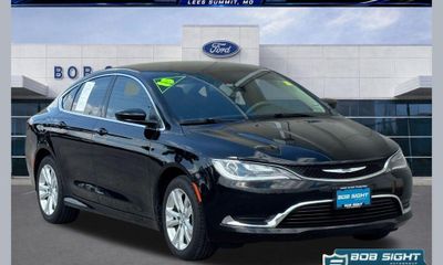 2015 Chrysler 200 Limited