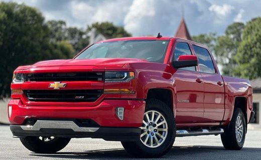 2017 Chevrolet Silverado LT