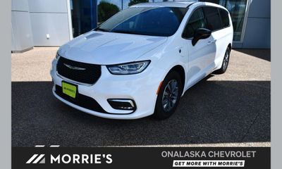 2024 Chrysler Pacifica Select