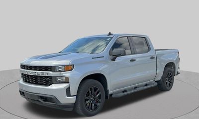 2022 Chevrolet Silverado LTD Custom