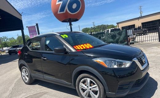 2019 Nissan Kicks S