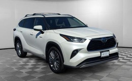 2021 Toyota Highlander LE