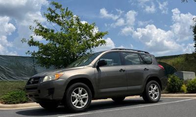 2010 Toyota RAV4 Standard