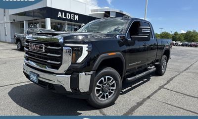 2026 GMC Sierra HD SLE