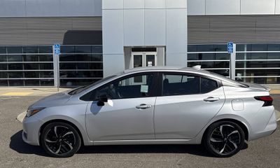 2024 Nissan Versa SR