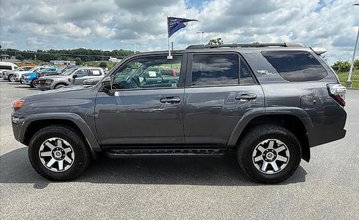 2023 Toyota 4RUNNER TRD Offroad