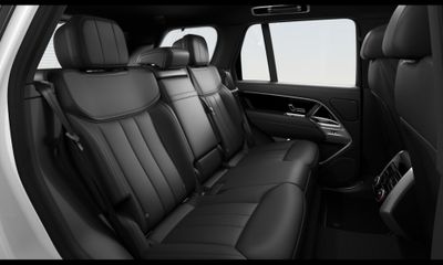 2026 Land Rover Range SE